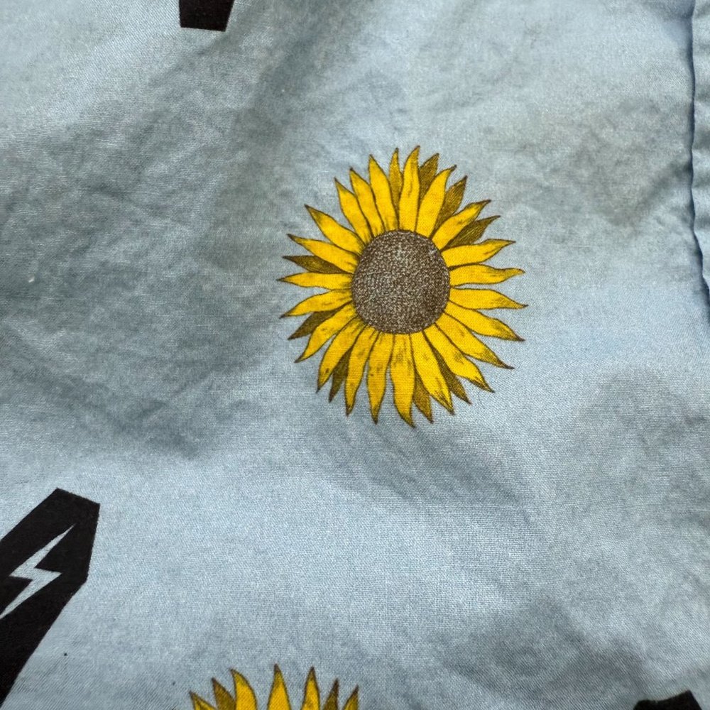 This Wild Life Cotton Button Front Shirt Top Men's Small Blue Yellow Sunflower - Picture 4 of 8